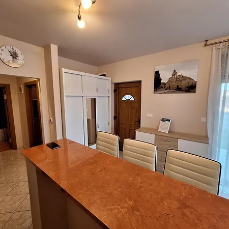 Makra-Teto Oeregtoelgy Apartman Beci Exterior foto