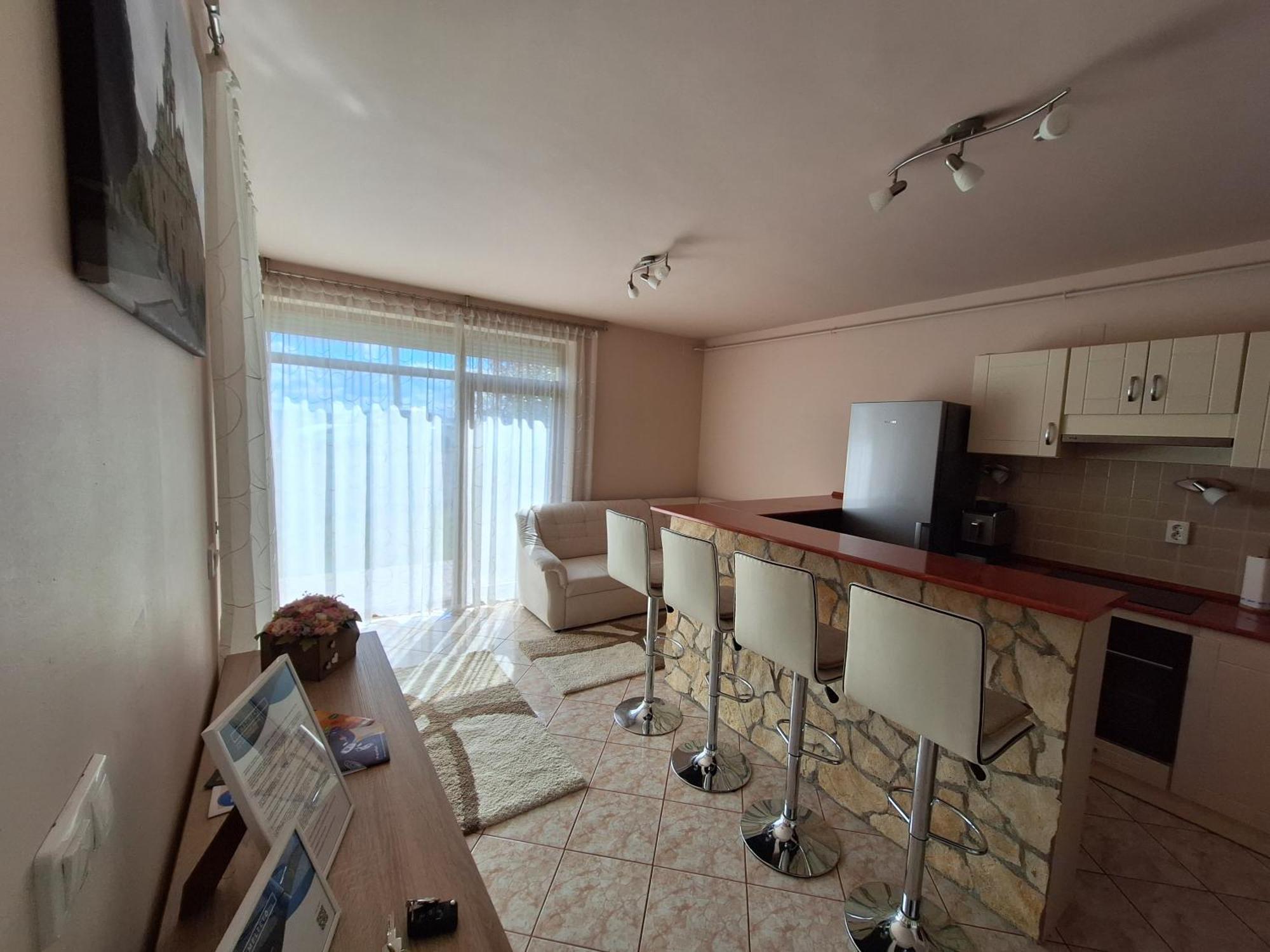 Appartement Makra-teto Oeregtoelgy *